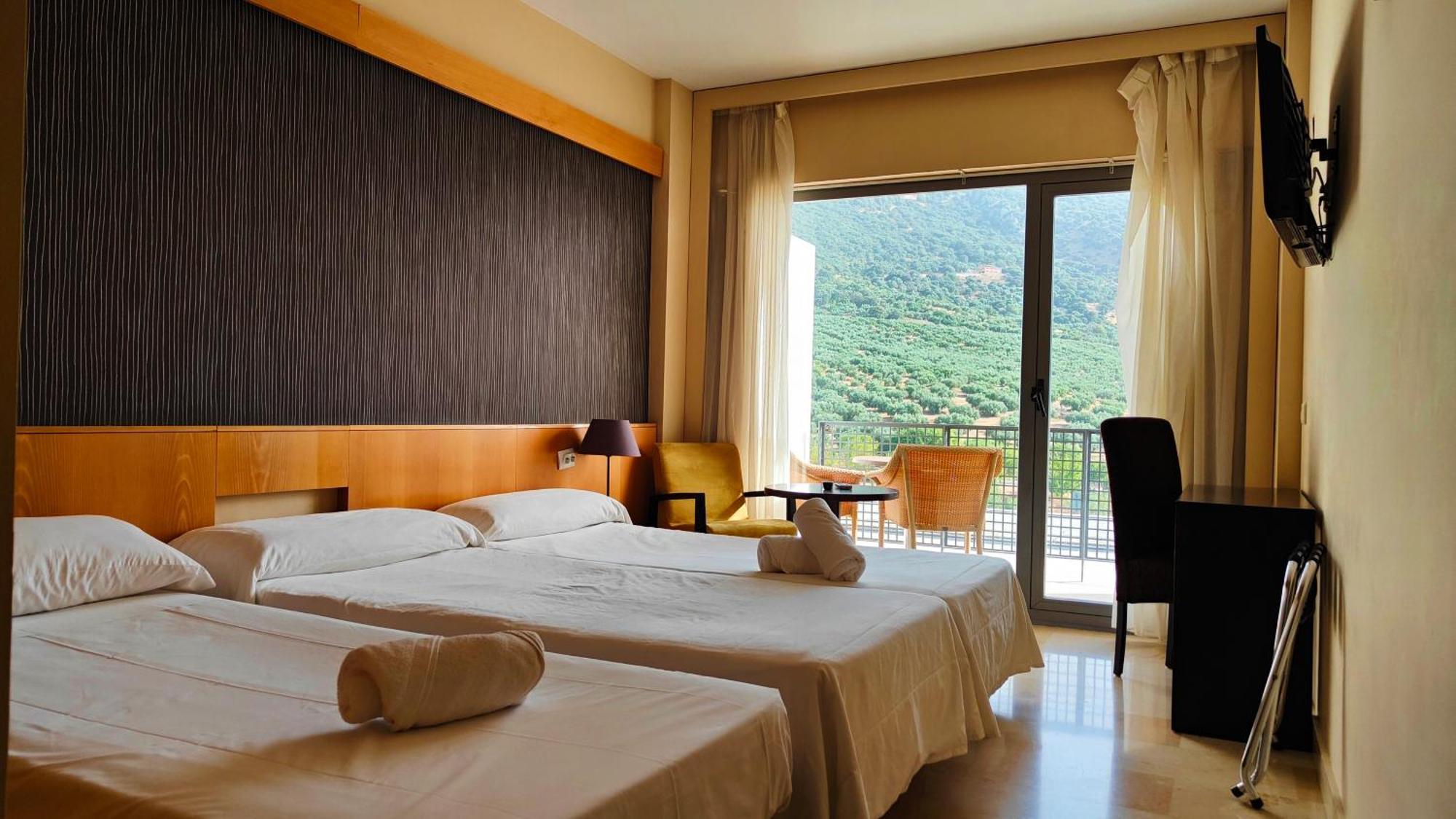 Hotel Mencia Subbetica Dona Mencia Luaran gambar